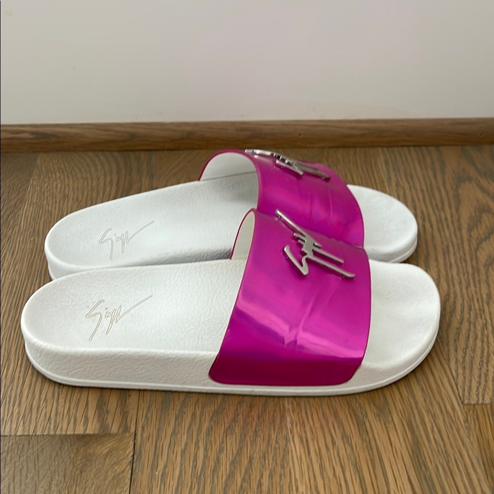 Giuseppe Zanotti Pink and White Slides